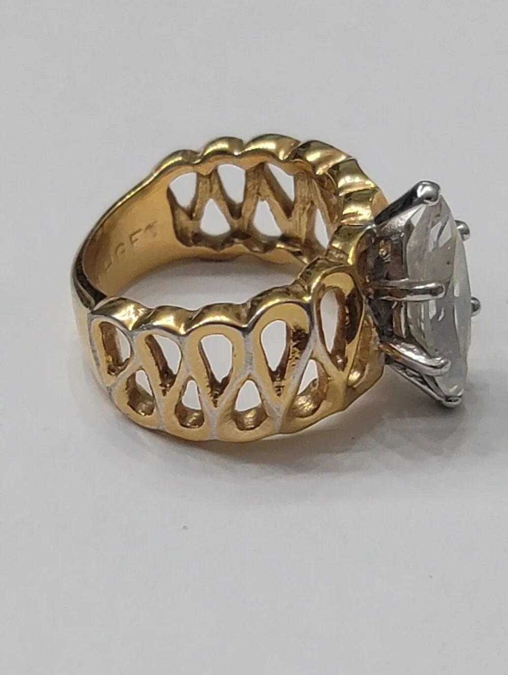 Vintage Ring Marquise Cut Clear Cz With 18k Gold Electroplated Band - Size  5.75